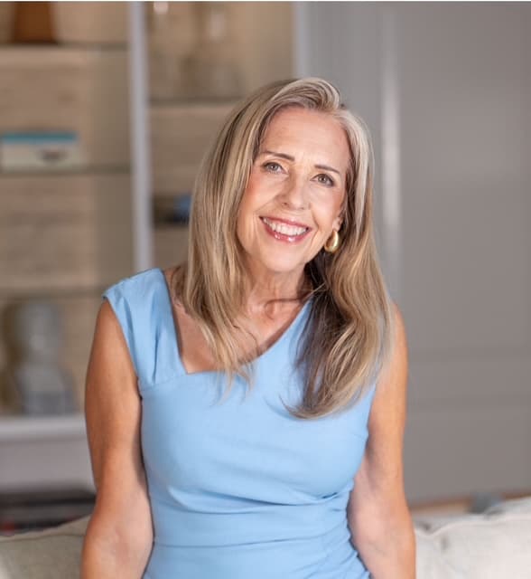 Juliana Dennis Longevity expert and author of Aging Redefined Biohack Your Body Clock Backwards
